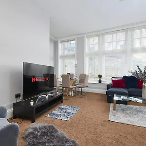 Number One - The Exquisite Emerald Abode Harrogate